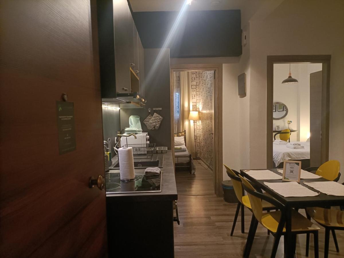 Appartamento Kallimarmaro Cozy Atene Esterno foto