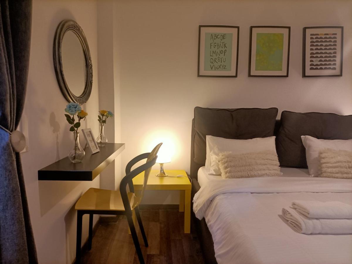 Appartamento Kallimarmaro Cozy Atene Esterno foto